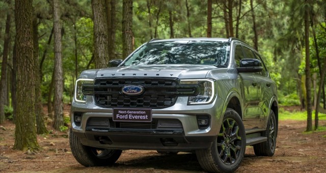 Phân khúc SUV hạng D đầu năm 2026: Ford Everest vẫn 'một mình một ngựa'